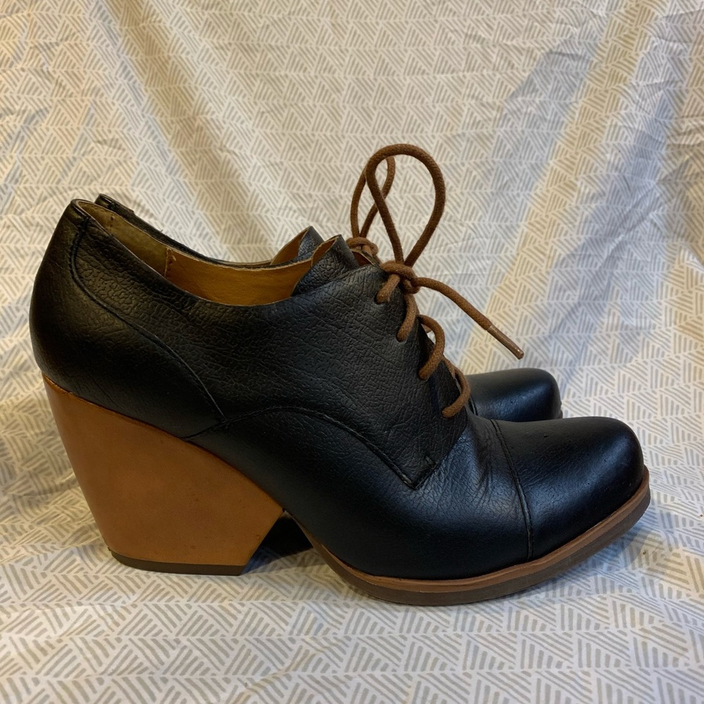 Kork-Ease Laced Black Wedge Heels Size 8.5